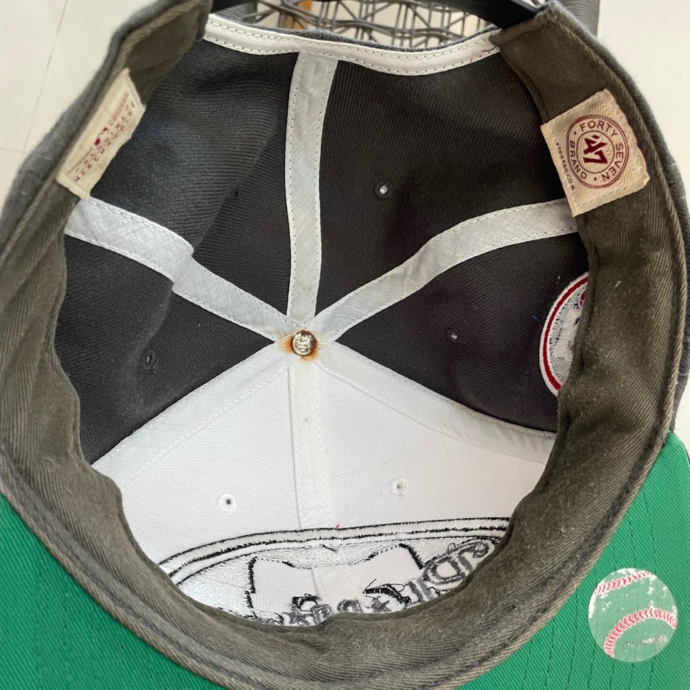 Phillies hat (47) - Picture 2 of 6